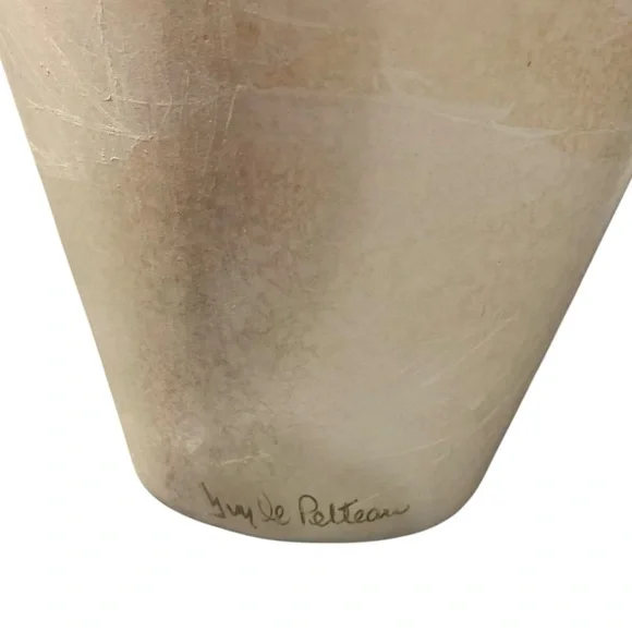 Handcrafted vase - Picture 3 of 5